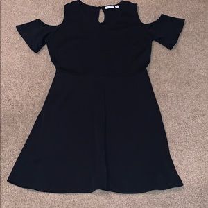 Cold shoulder sleeve cotton dress